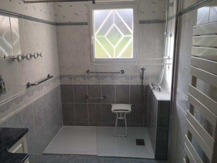 Agencement de salle de bain Montpon-Ménestérol