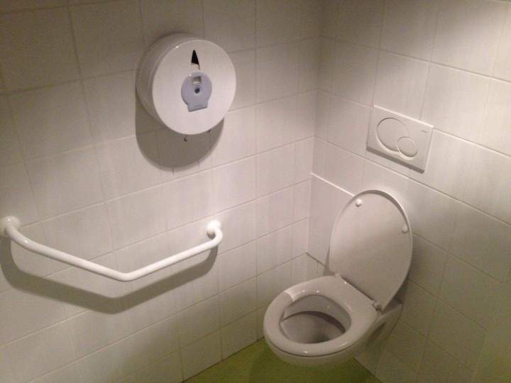 Toilette Montpon-Ménestérol