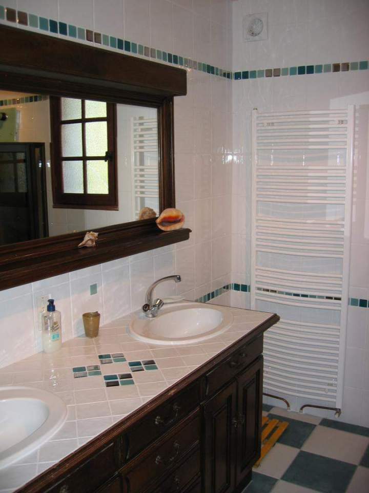 Double vasques pour salle de bain Montpon-Ménestérol